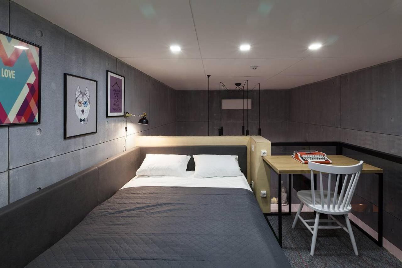 Hiport Apart Hotel Dnipro Ngoại thất bức ảnh